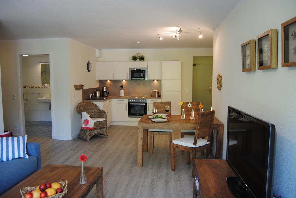 Ferienwohnung Blaubärstrand Juliusruh Zimmer foto